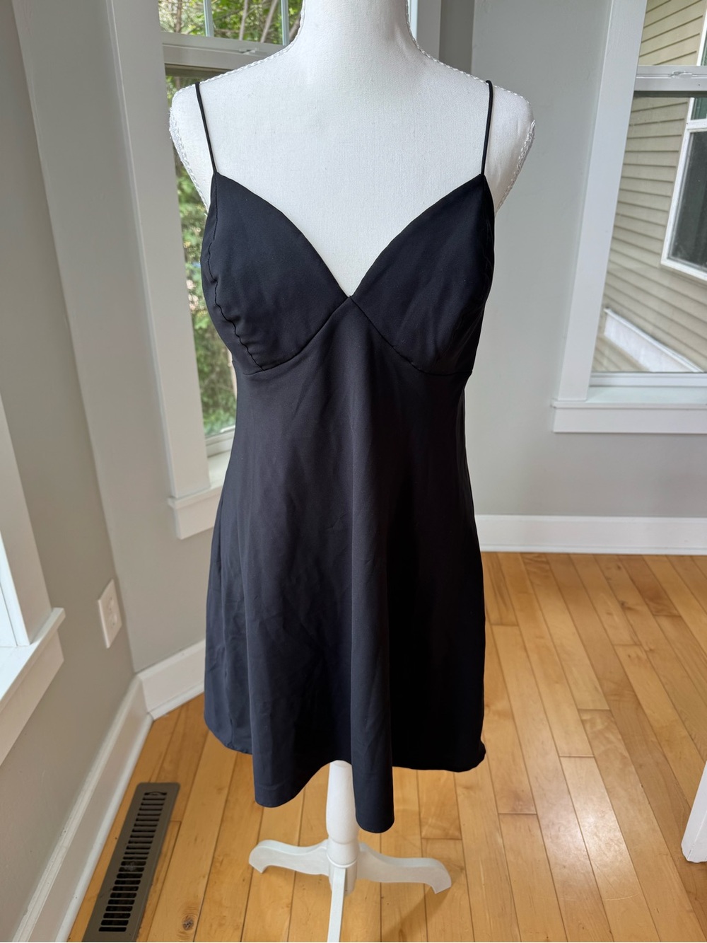 Vintage 90’s Black Satin Chemise Slip with Spaghetti Straps Padded Cups Sz Large
